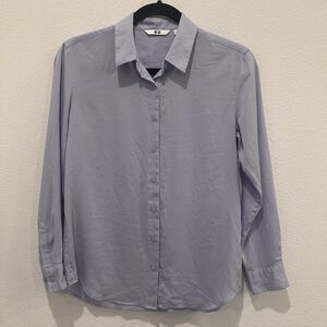 Uniqlo woman Size S Purple Button Down Shirt Long Sleeve Office Minimalist Chic